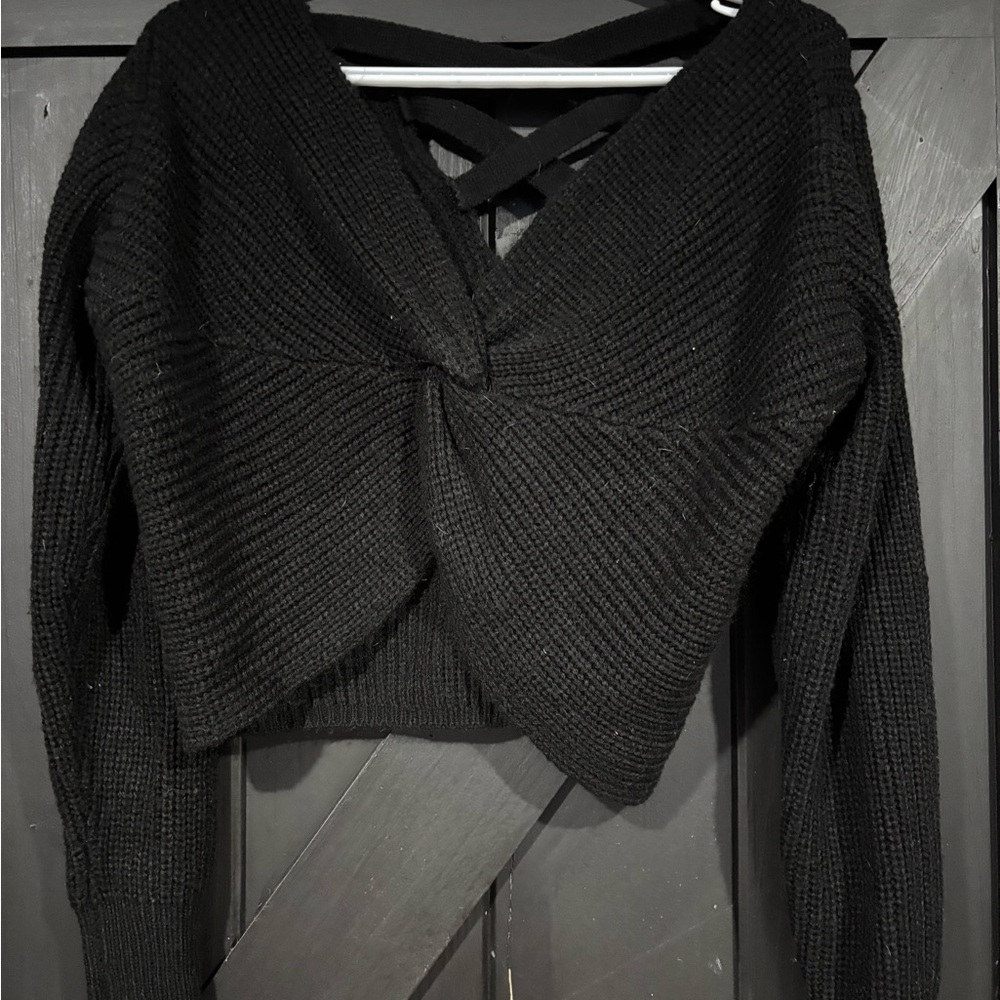 Zaful Black V-Neck Cropped Sweater